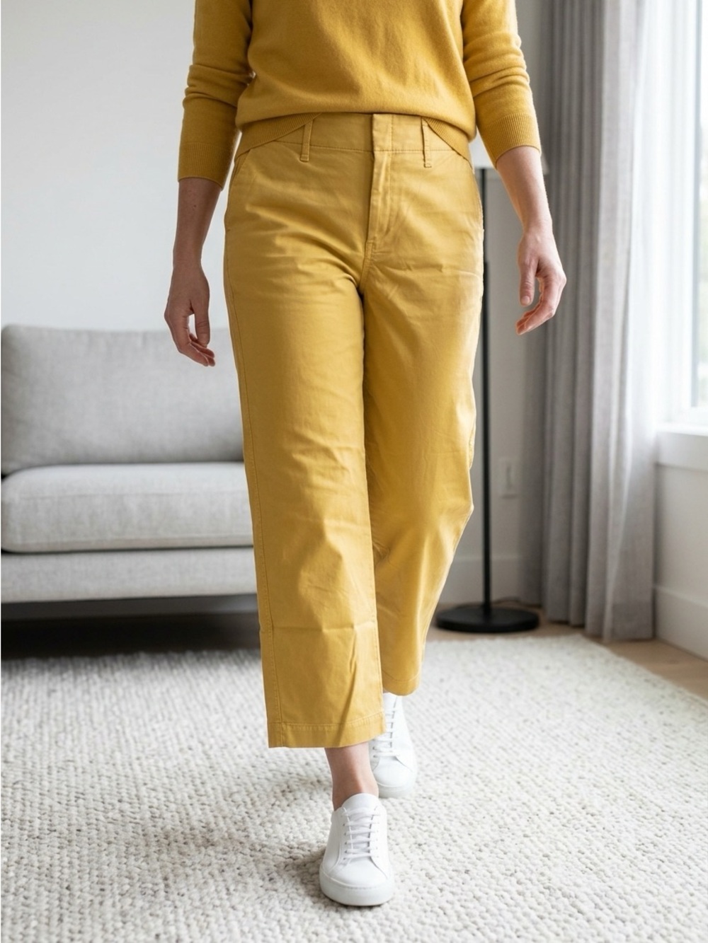 EUC A. New. Day. Women’s Yellow Barrel Ankle Pants - Size 4